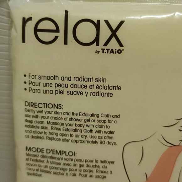 NWT Relax by T. Tail Exfoliating Wash Cloth - Picture 2 of 5